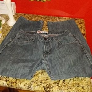 1205 Levi 514 Slim Straight Jeans